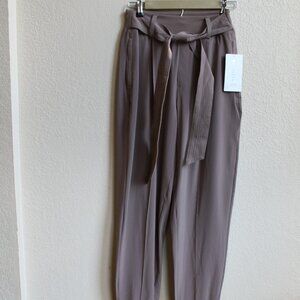 Athleta Light Brown Pleated Pants with Matching Belt Cardiff Pants 6T  Tall NWT